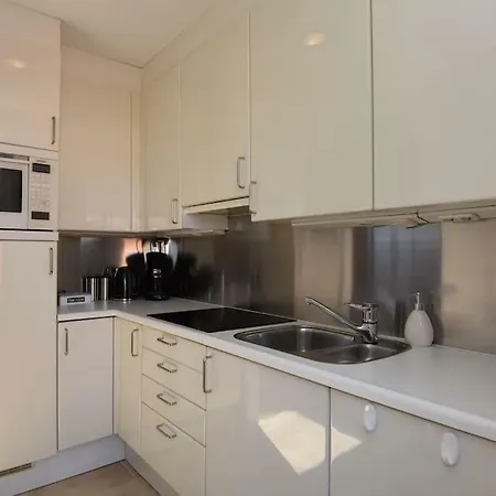Black Tulip Studio Apartment